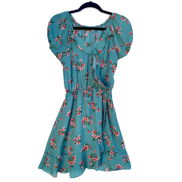 Junior’s Sage Dress- Size Large - Picture 1 of 4